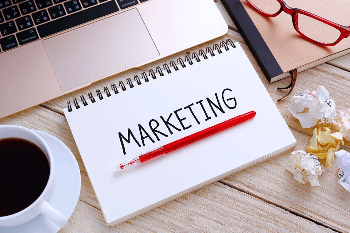 Marketing là hoạt động phát triển thương hiệu và tiếp thị sản phẩm